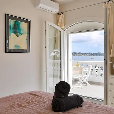 Jonaxel - Sur Le Port De בנדול